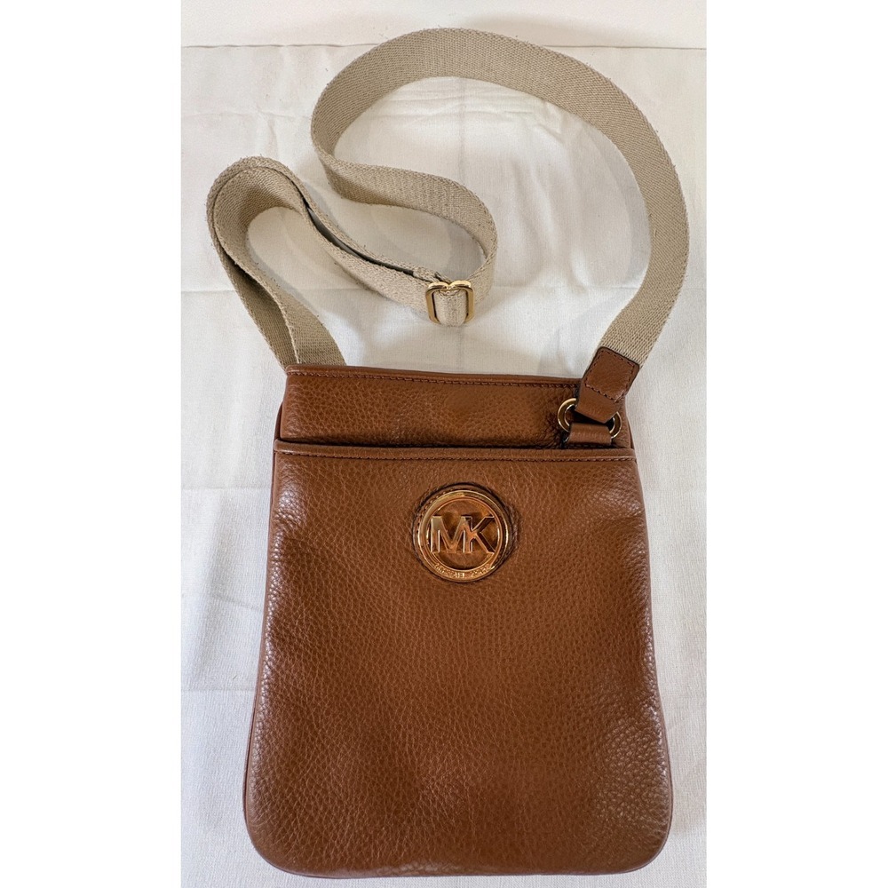Michael Kors Women's Brown Fulton Leather Crossbody Swing Pack Bag Purse
